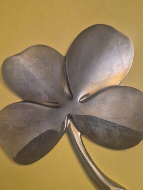 Metallic 24k Gold Four-Leaf Clover Wall Art - Home Accent